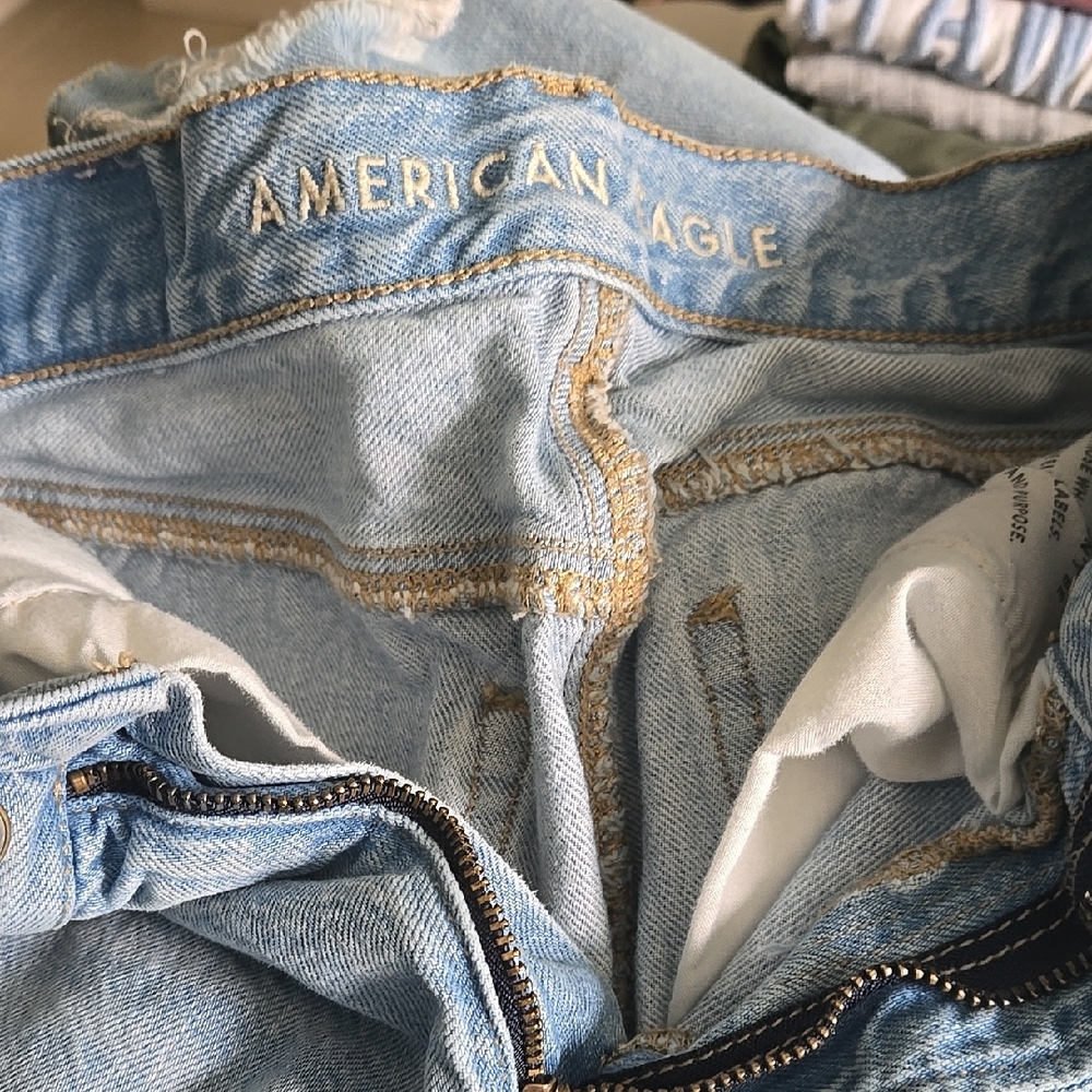 American Eagle Light Blue Jeans